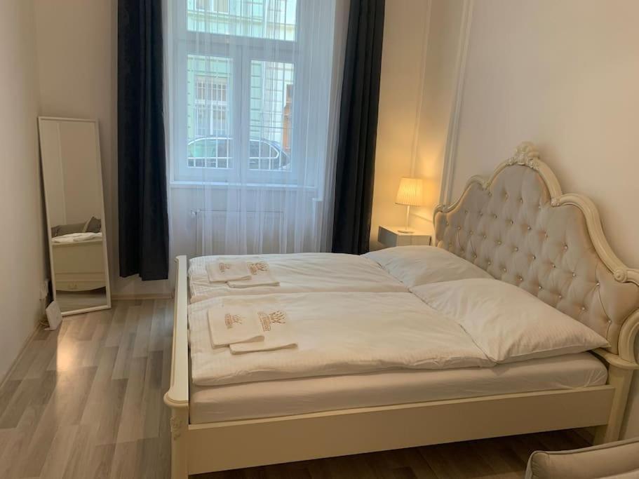 Helen Homestay Vysehrad Πράγα Εξωτερικό φωτογραφία