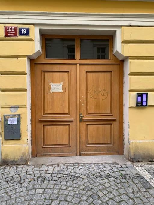 Helen Homestay Vysehrad Πράγα Εξωτερικό φωτογραφία