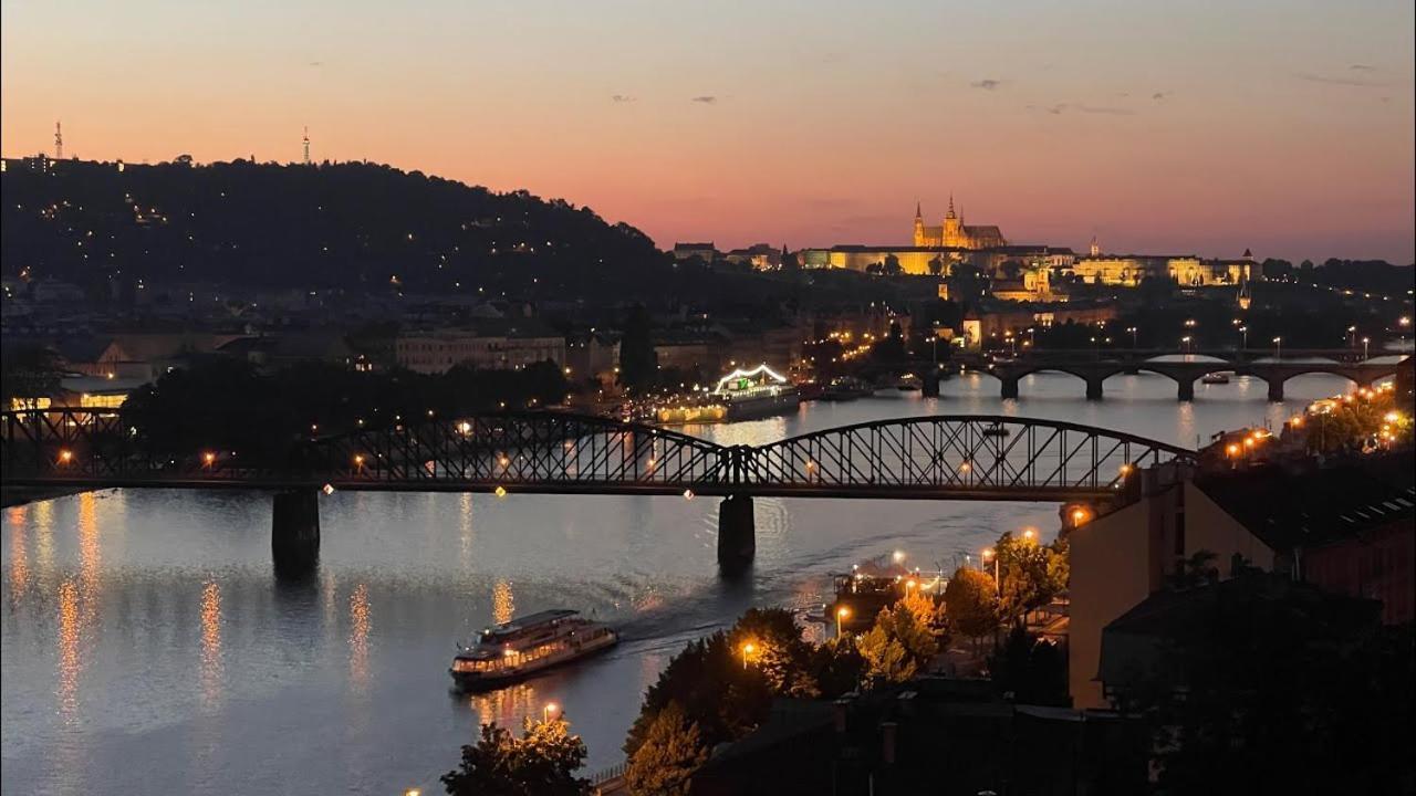 Helen Homestay Vysehrad Πράγα Εξωτερικό φωτογραφία